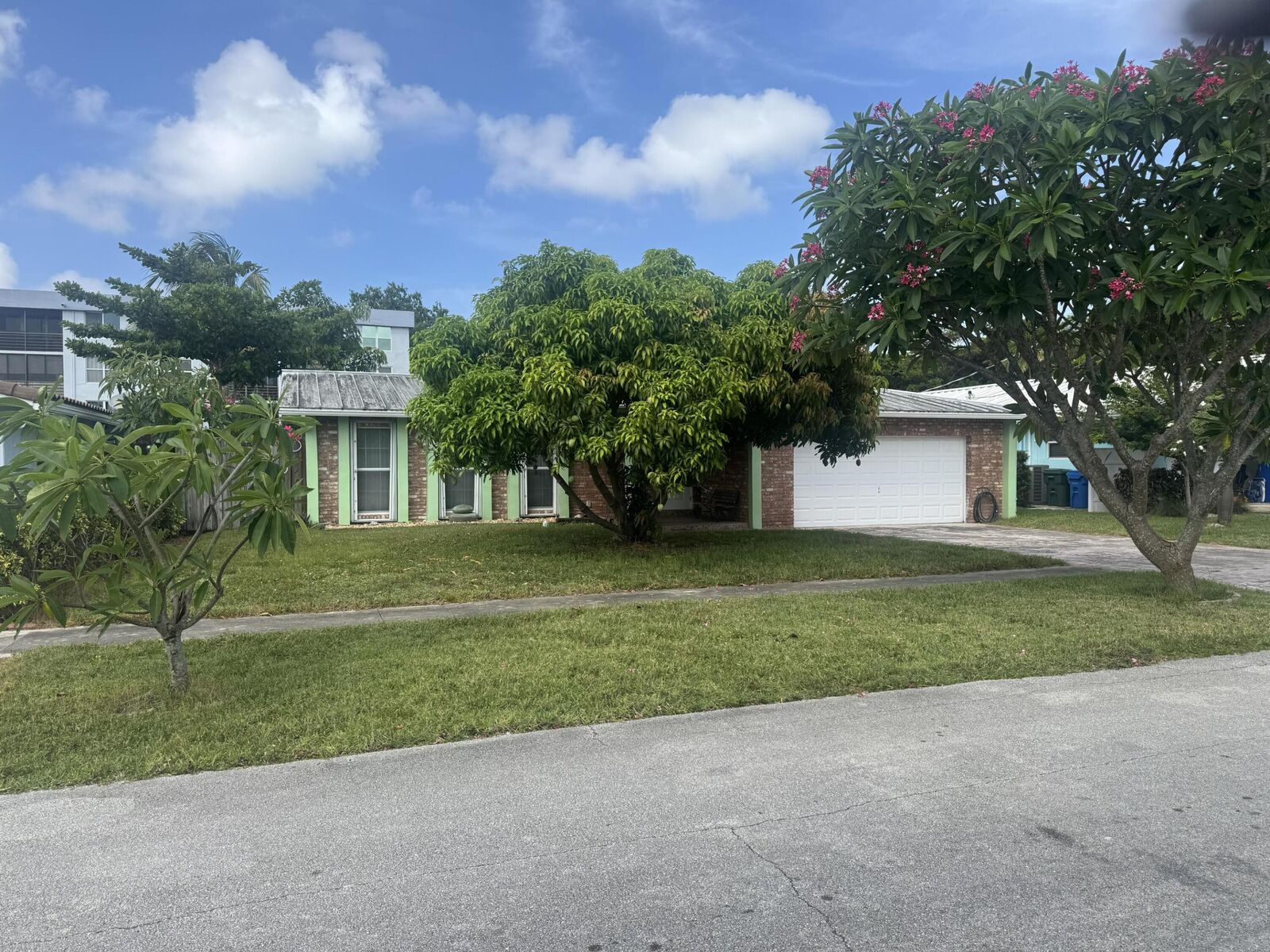 Property Photo: 1641 NW 36th Court FL 33309