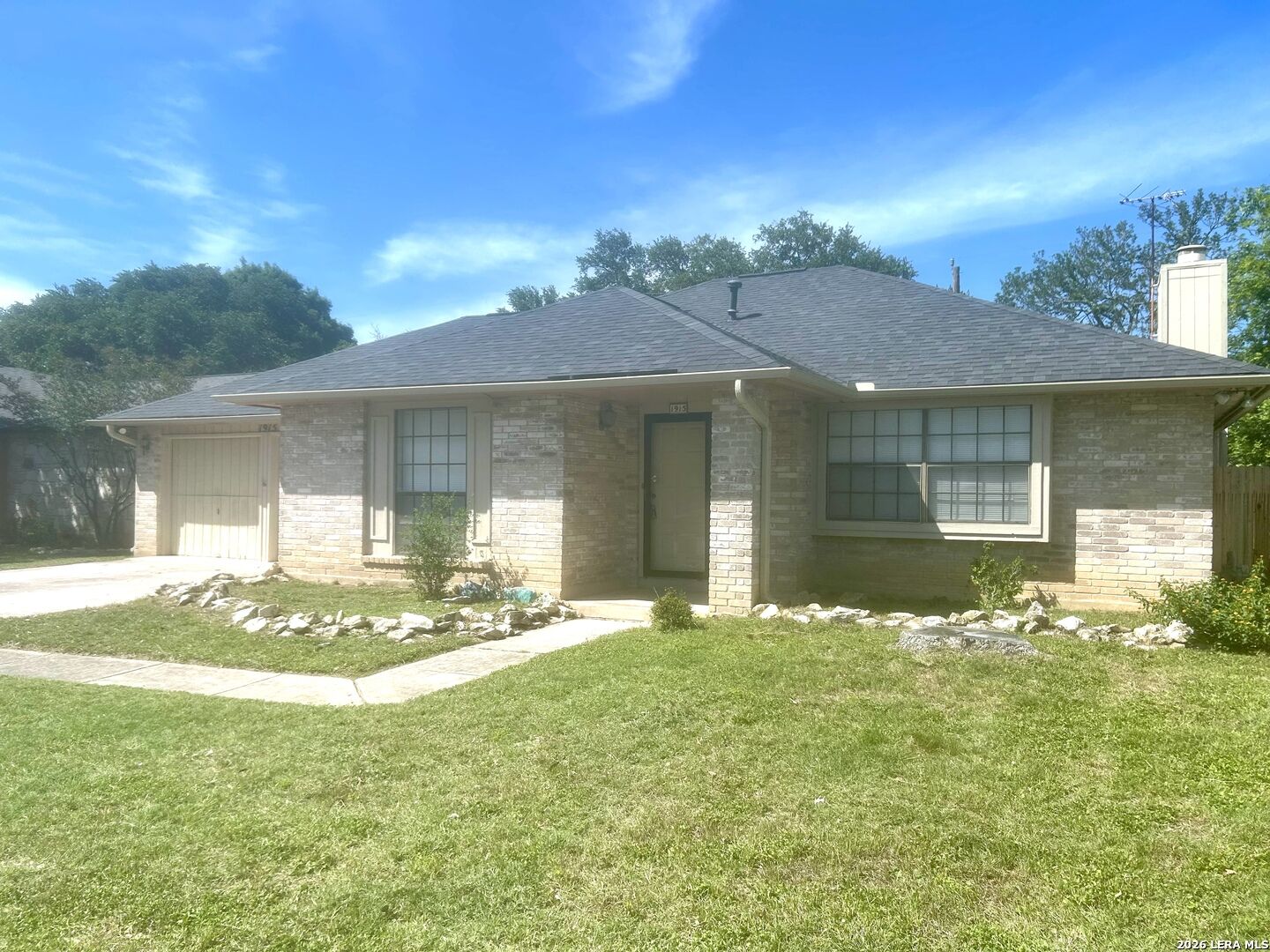 Property Photo: 1915 Elsworthy St TX 78248