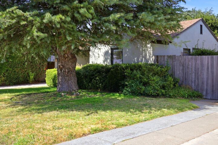 Property Photo:  780 Acacia Avenue  CA 94066 