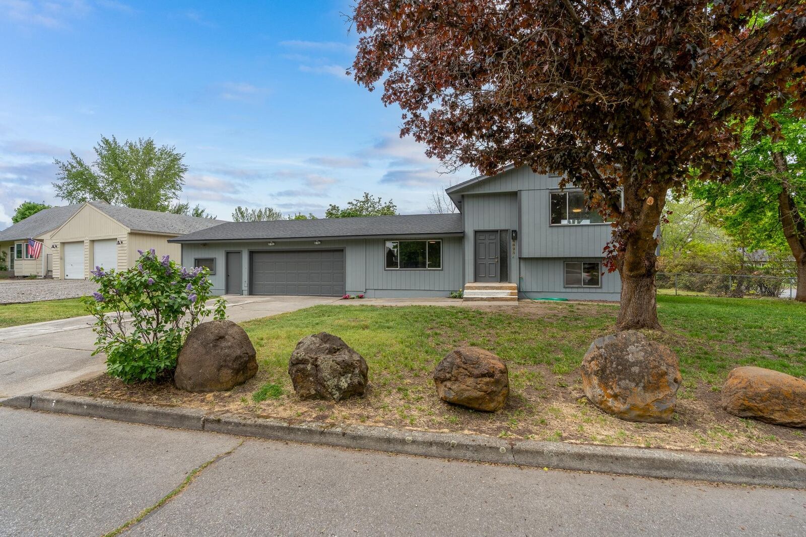 Property Photo: 4823 N Isenhart Rd WA 99216
