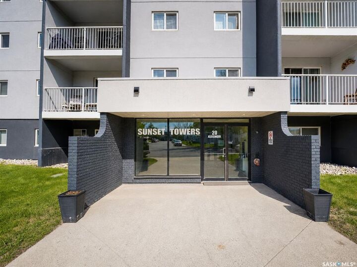 Property Photo: 20 Kleisinger Crescent 106 SK S4R 7M3