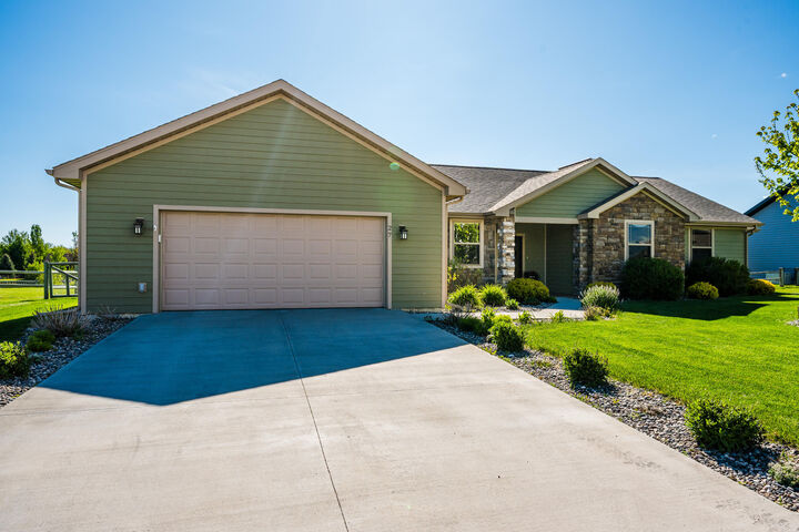 Property Photo:  27 Club House Drive  WY 82801 