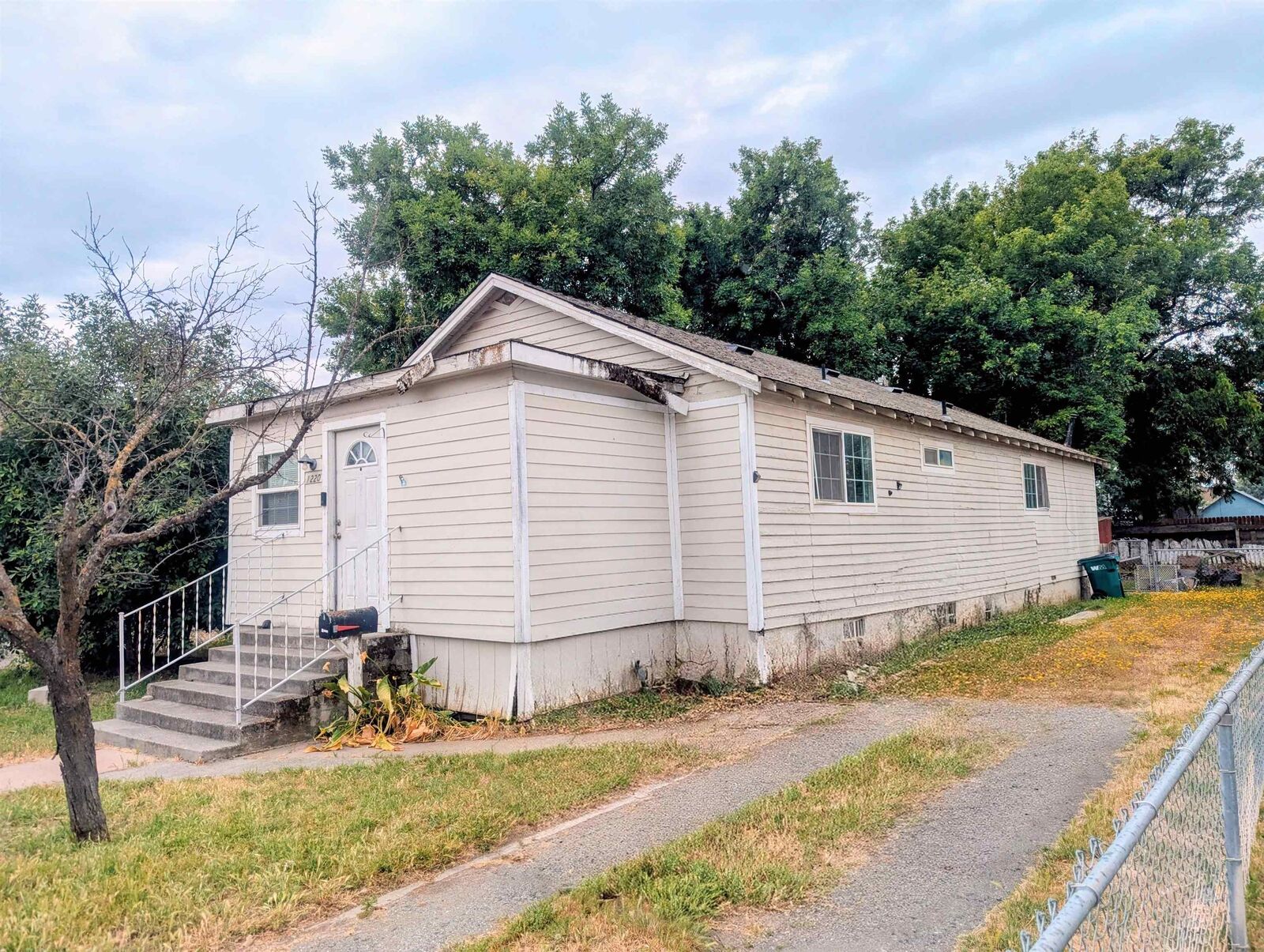 Property Photo: 1220 5th Avenue CA 96021