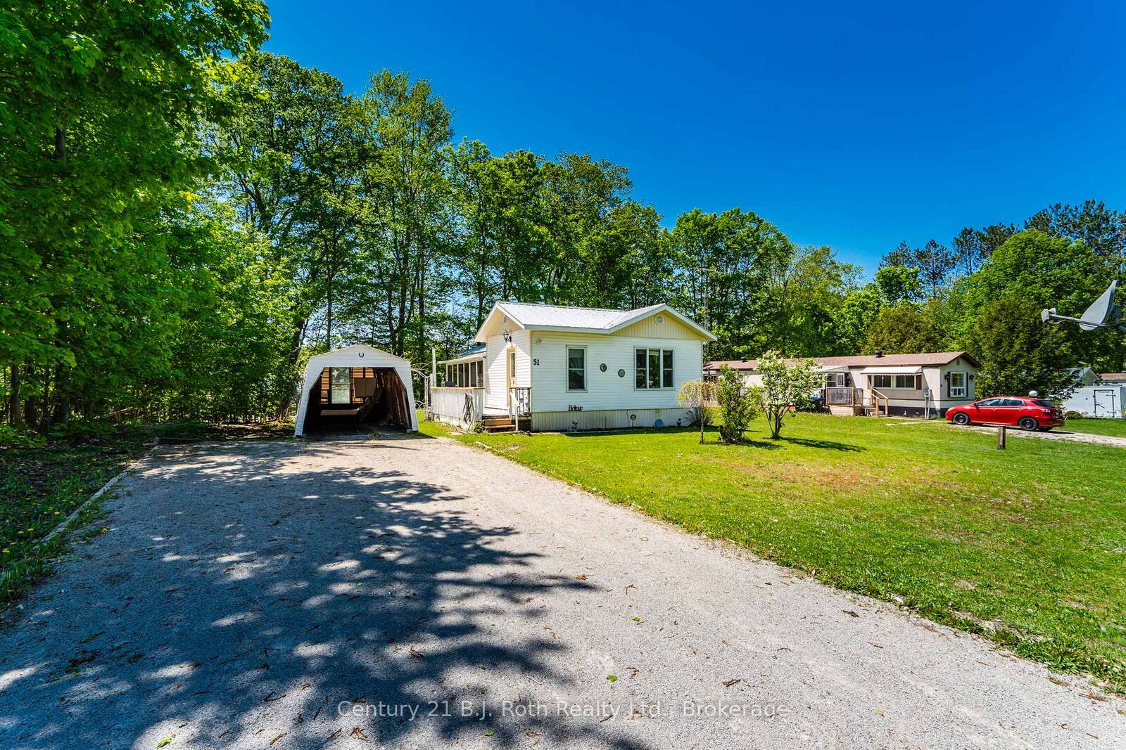 Property Photo: 5263 Elliott Side Road 51 ON L4R 4K3