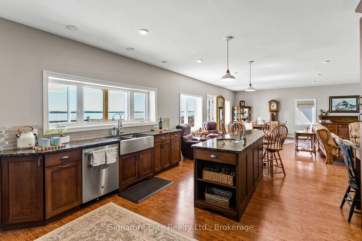 Property Photo: 9 Fieldview Drive ON K0M 2B0