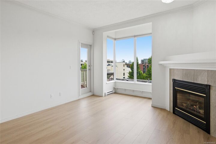 Property Photo: 380 Waterfront Cres #409 BC V8T 5K3