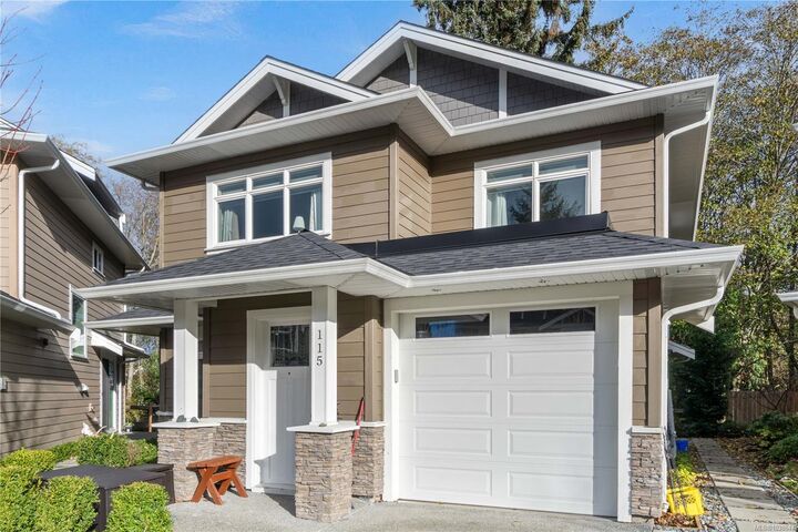Property Photo: 5160 Hammond Bay Rd #115 BC V9T 5B5