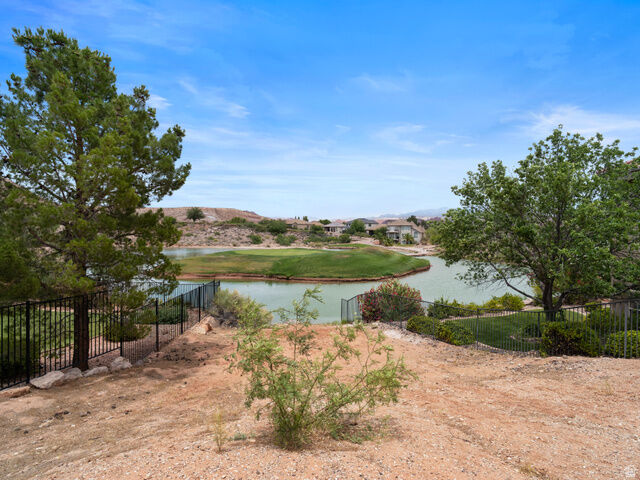 Property Photo: 2476 Canyon Ridge Dr 29 UT 84770