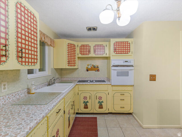 Property Photo: 7060 S 2700 W UT 84084
