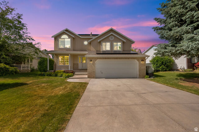 Property Photo:  978 W 400 S  UT 84041 