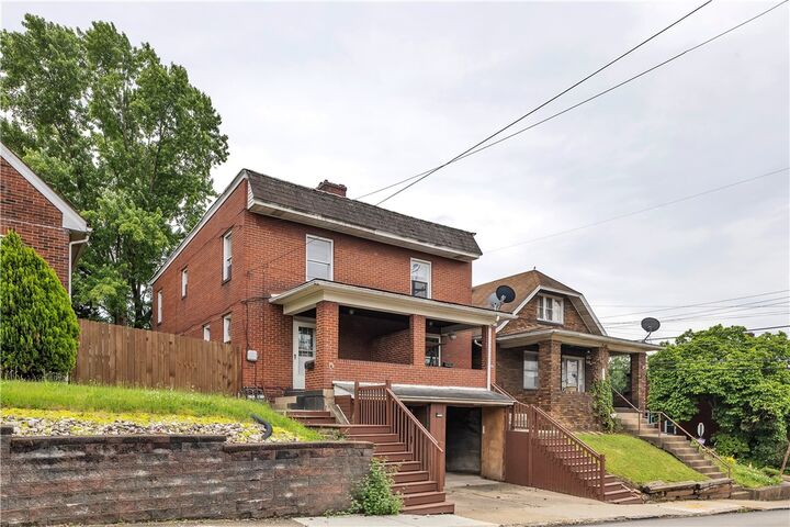 Property Photo:  1502 Maple Ave  PA 15145 