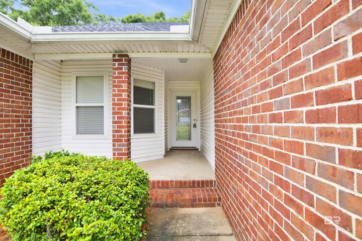 Property Photo:  8440 Kendall Court  AL 36695 