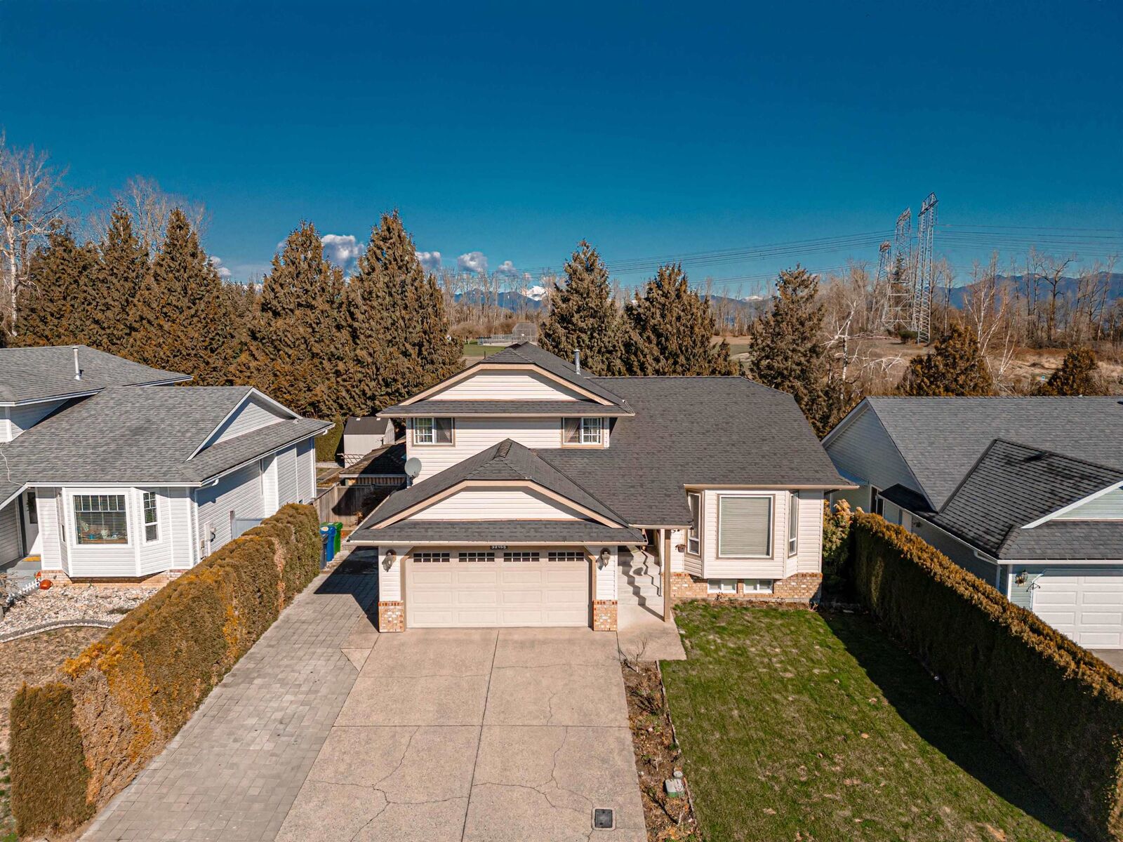 Property Photo: 32155 Clinton Avenue BC V2T 5B5