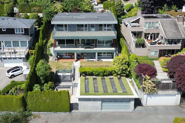 Property Photo: 2370 Palmerston Avenue BC V7V 2W1