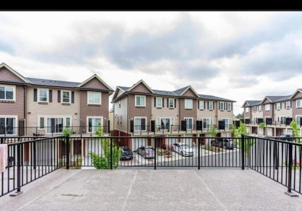 Property Photo:  2530 Janzen Street 14  BC V2T 2R8 