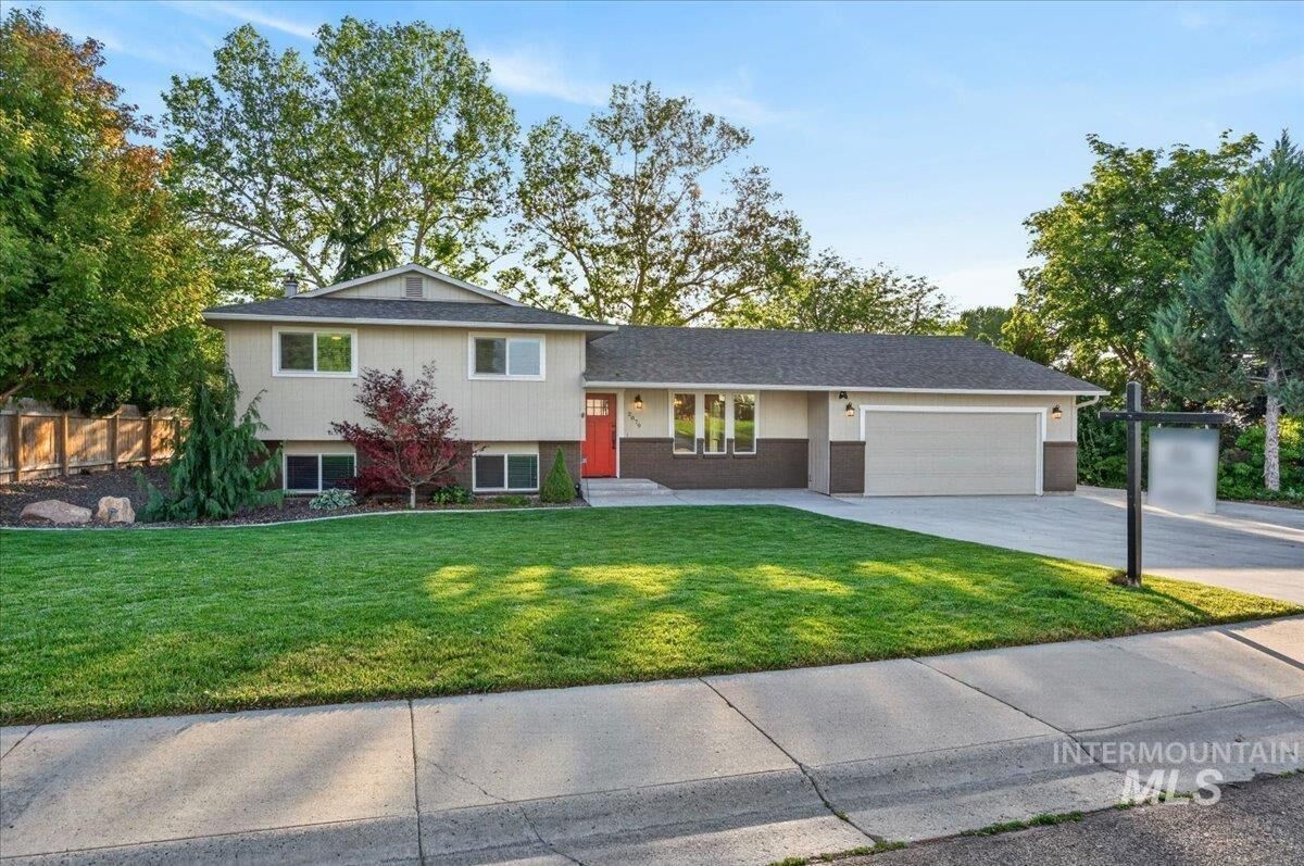 Property Photo:  2879 S. Chieftain Way  ID 83709 