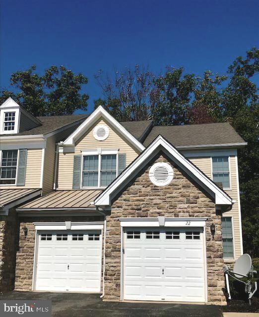 Property Photo:  22 Nestlewood Way  NJ 08540 