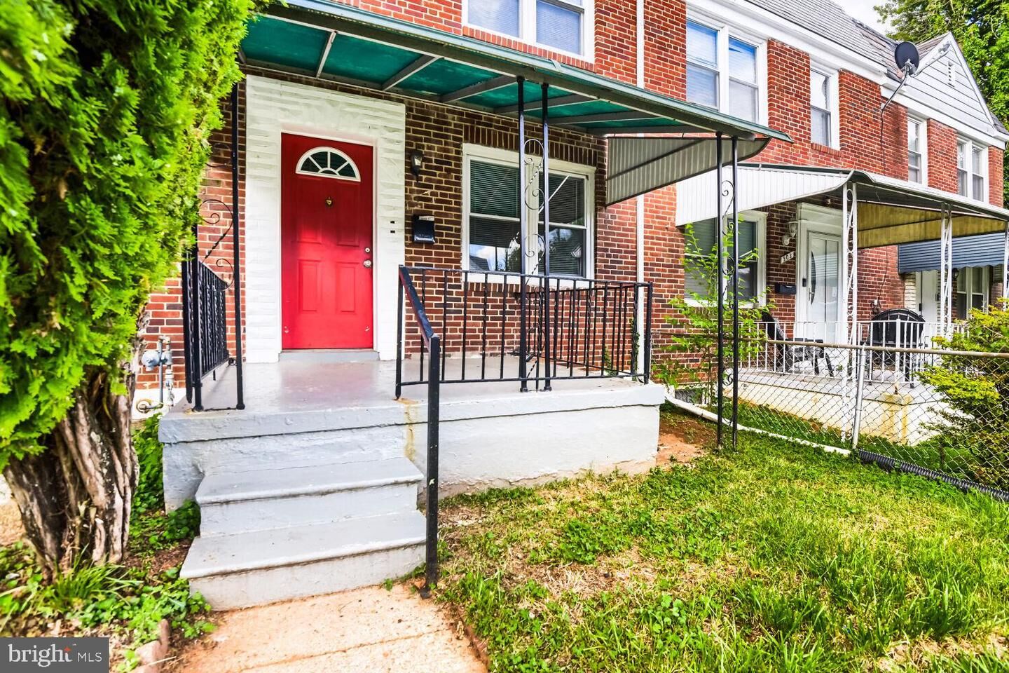 Property Photo: 905 Kevin Road Road MD 21229