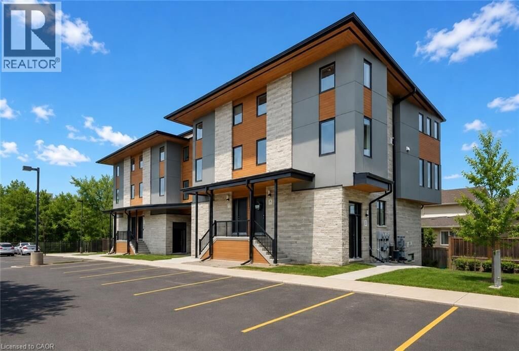 Photo de la propriété:  32 Arkell Road 8  ON N1L 0L4 