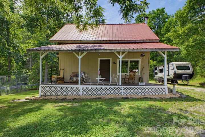 Property Photo:  1239 W McGuinn Road  NC 28756 