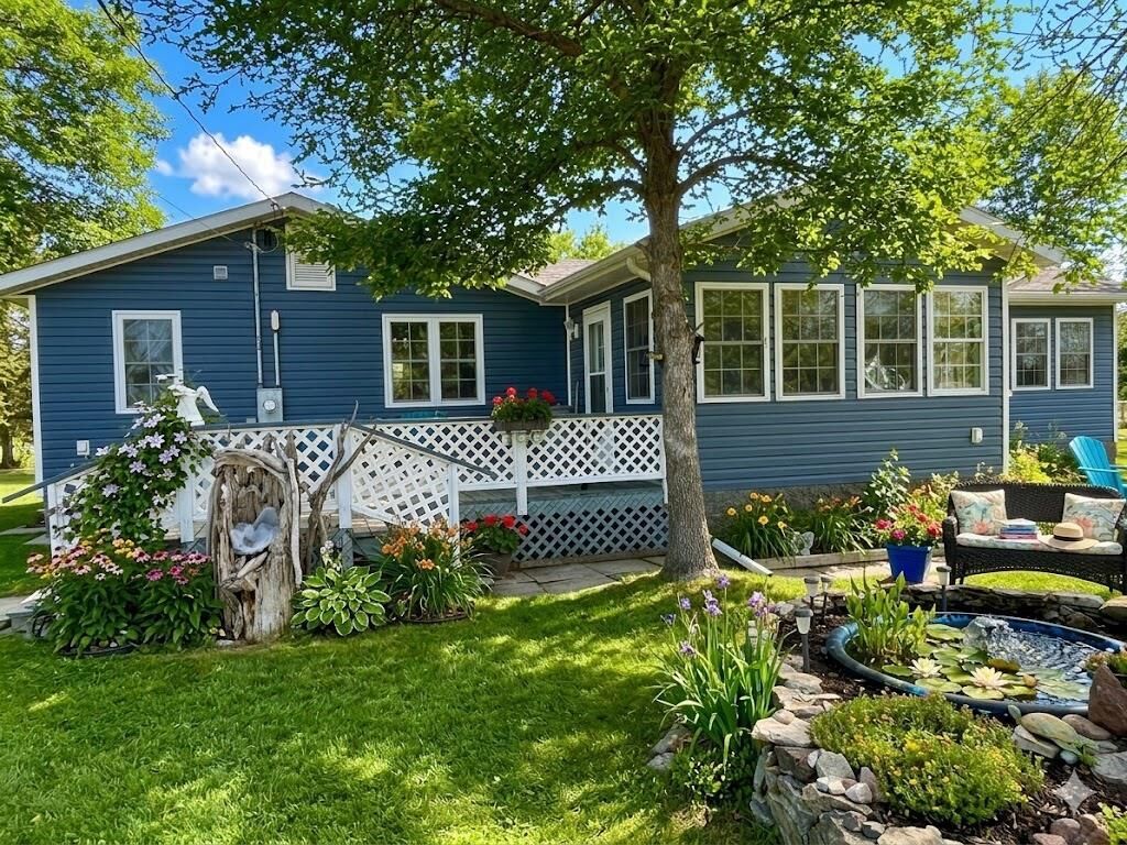Property Photo:  14 Birch Drive  MB R0C 0C0 