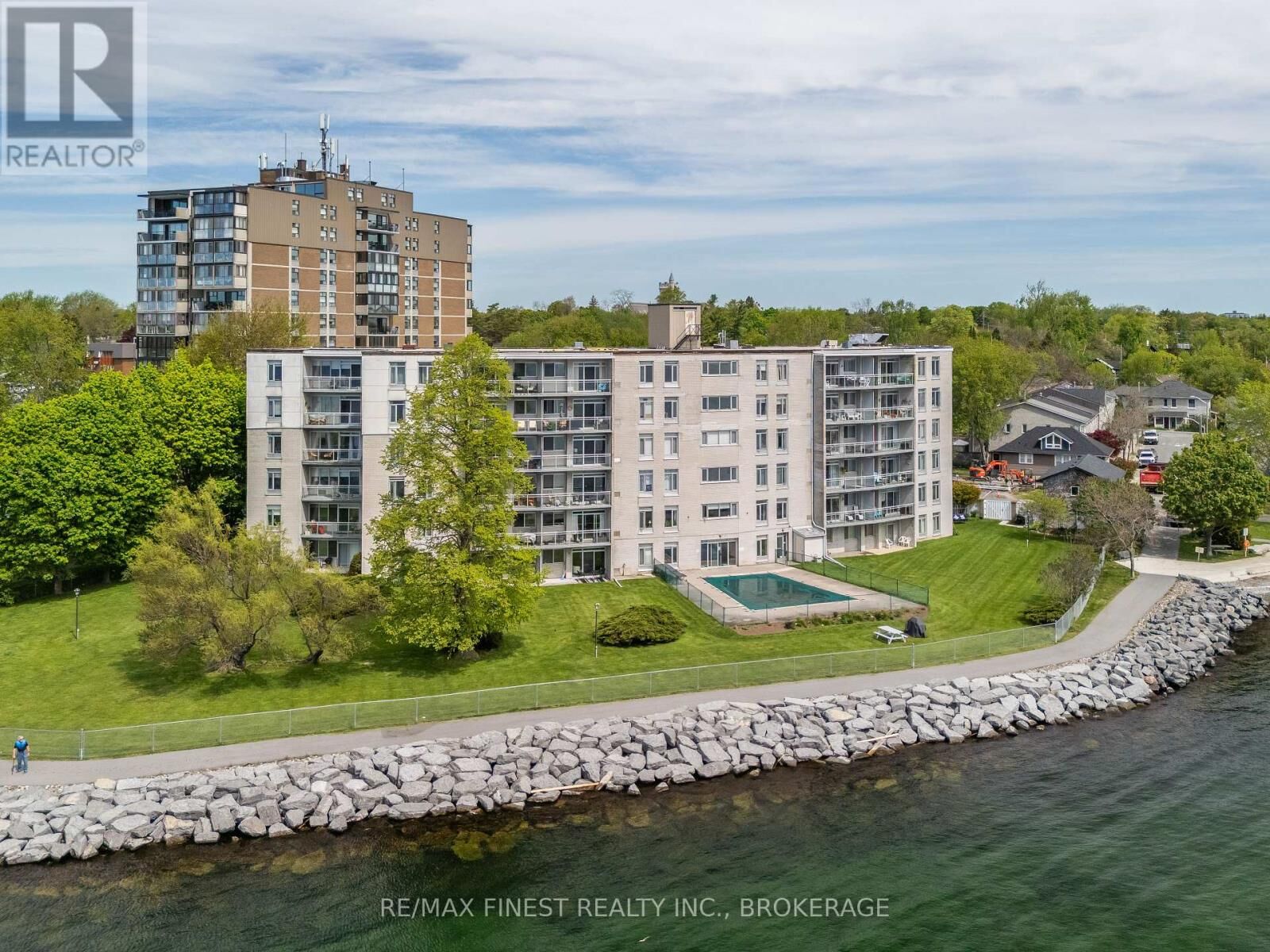 Property Photo:  1 Mowat Avenue 105  ON K7M 1J8 