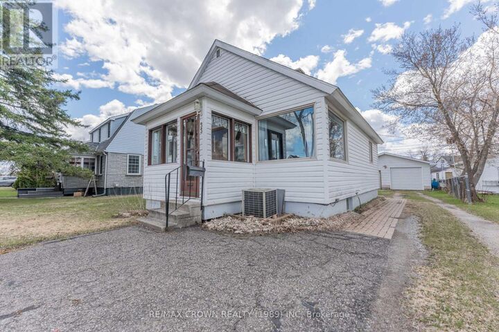 Property Photo:  35 Bowman Avenue  ON P5N 1M9 