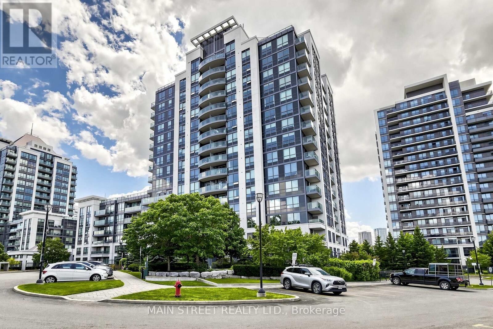 Property Photo: 30 North Park Road 506 ON L4J 0G6