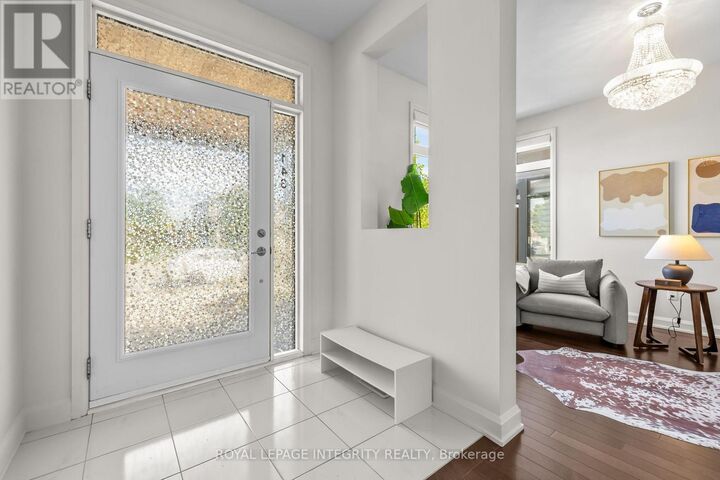Property Photo:  143 Stonemeadow Drive  ON K2M 0G9 