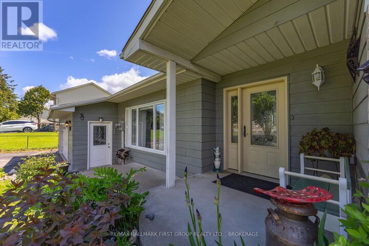Property Photo:  1470 Sydenham Road  ON K7L 4V4 