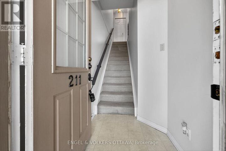 Property Photo:  211 Briston Private  ON K1G 5R5 