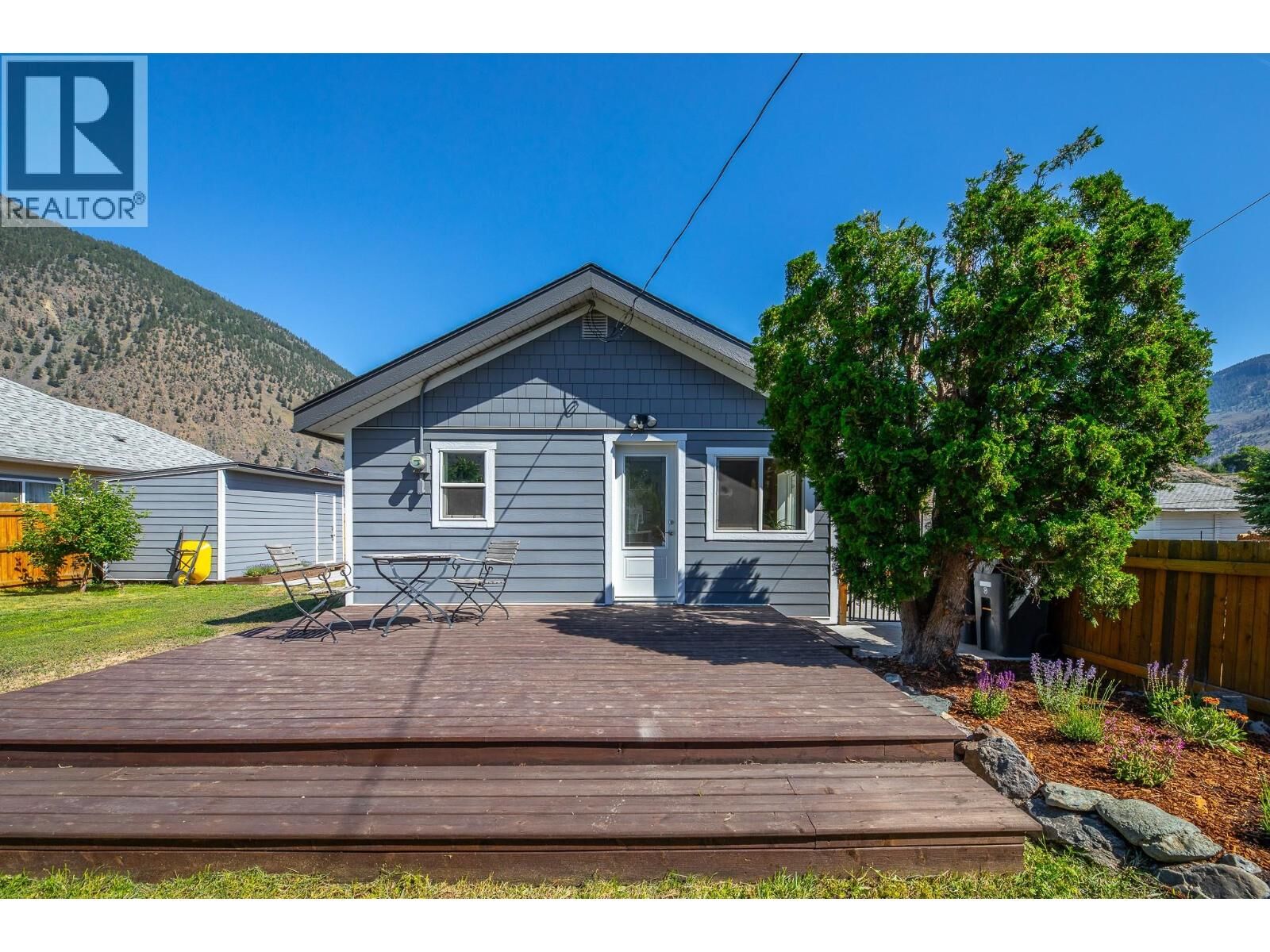 Property Photo: 430 6th Avenue BC V0X 1N3