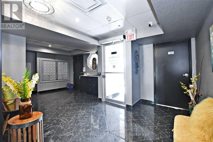 Property Photo:  39 Ferndale Drive South 303  ON L4N 5W9 