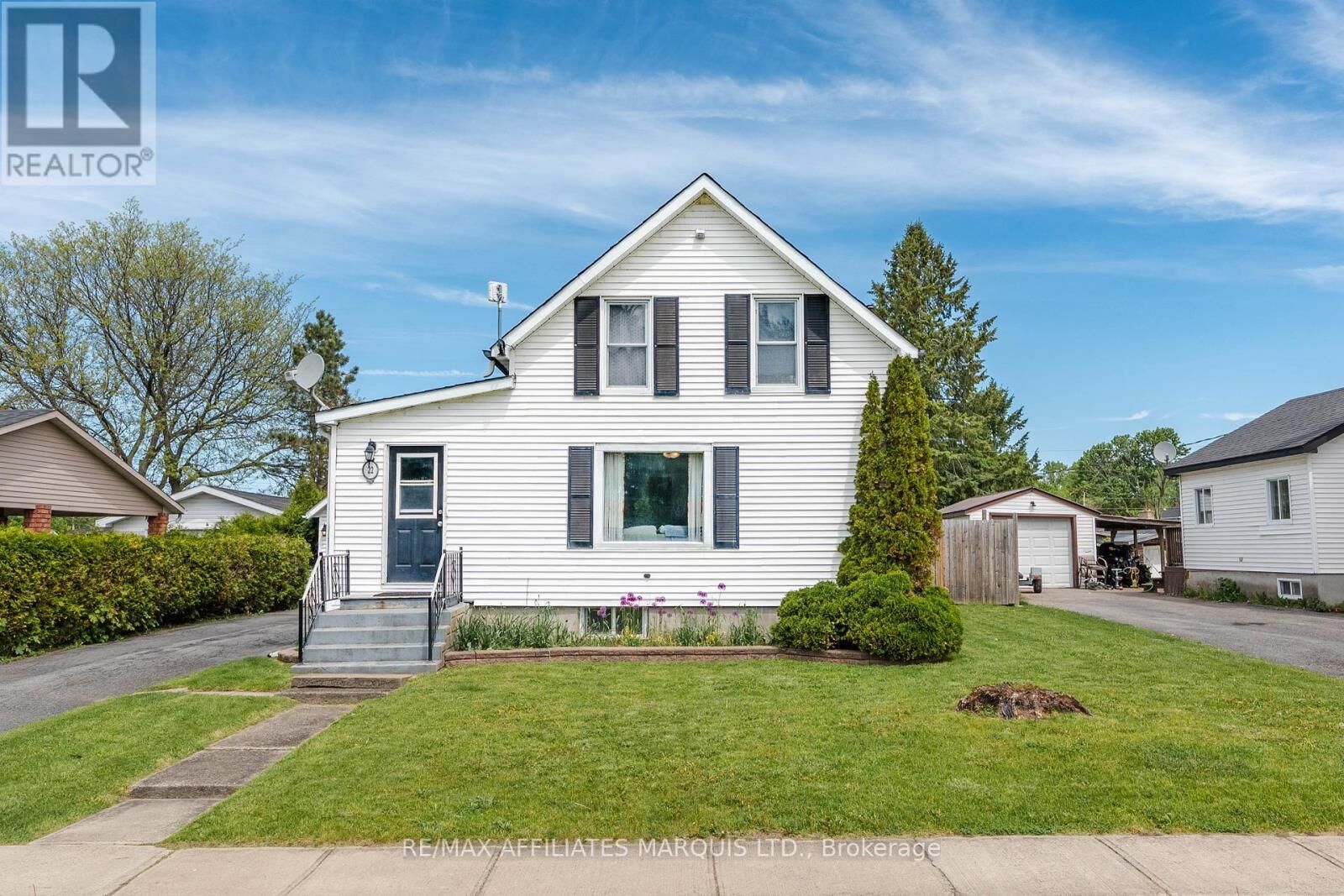 Property Photo: 22 Frost Avenue ON K0C 1P0
