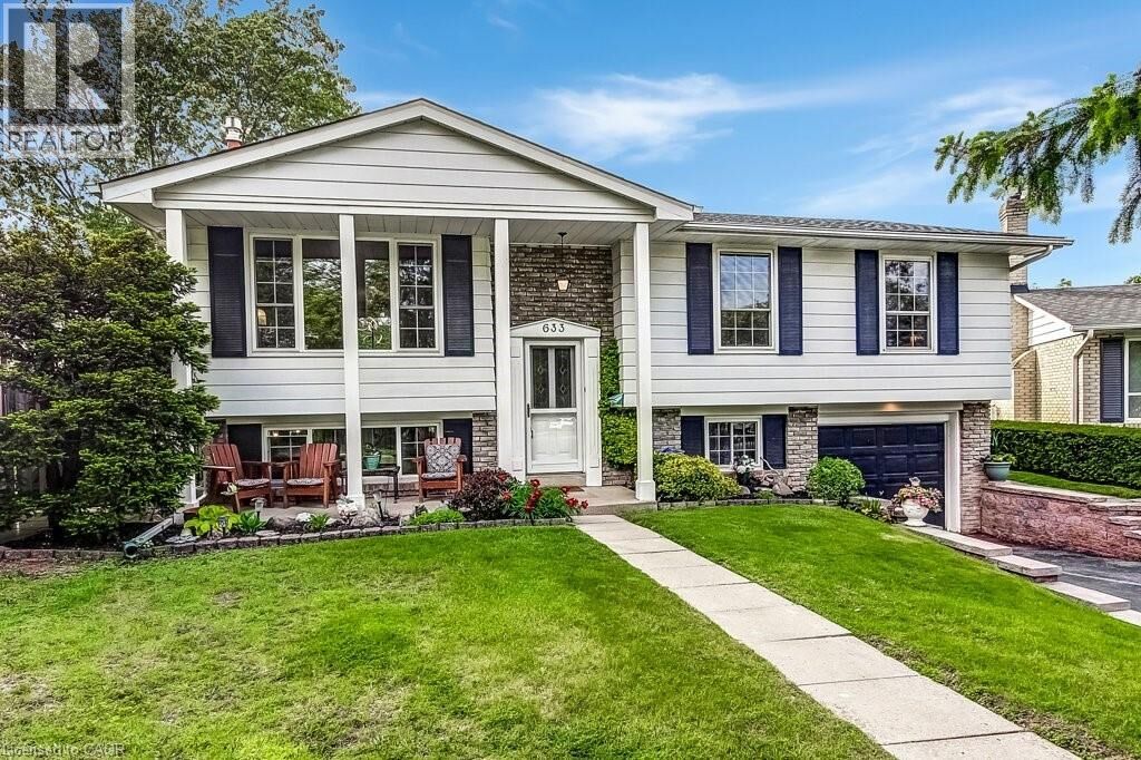 Property Photo: 633 Sheraton Road ON L7L 4B3