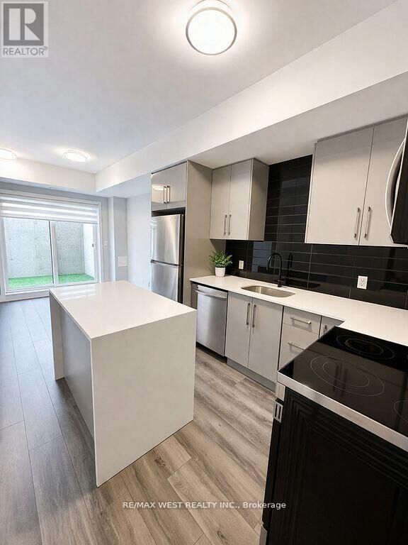 Property Photo:  6065 McLeod Road 110  ON L2G 0Z7 