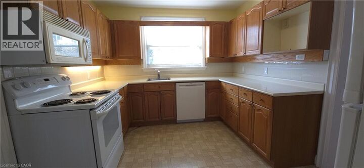 Property Photo:  2047 James Street  ON L7R 1H4 