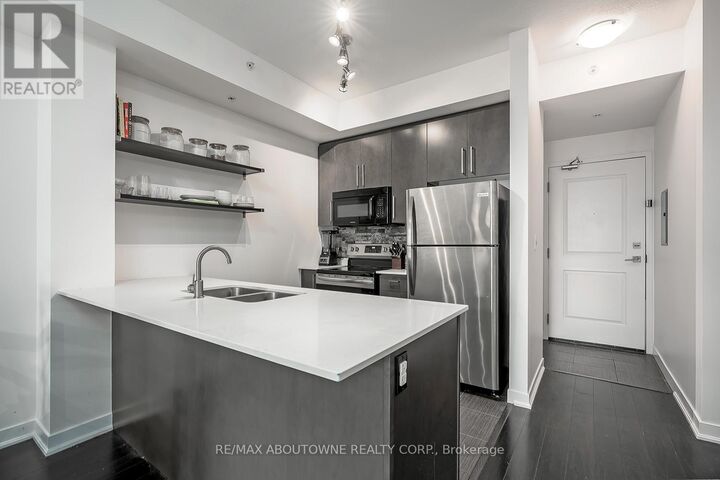 Property Photo:  5010 Corporate Drive 116  ON L7L 0H6 