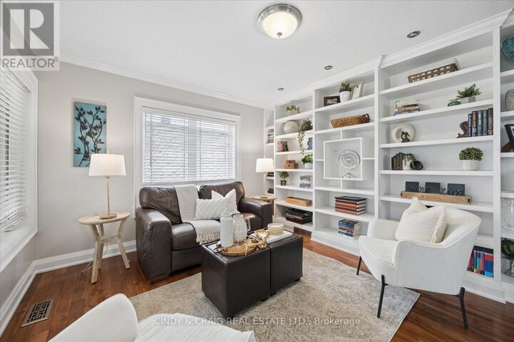 Property Photo: 121 Fenning Drive ON L1E 3H1