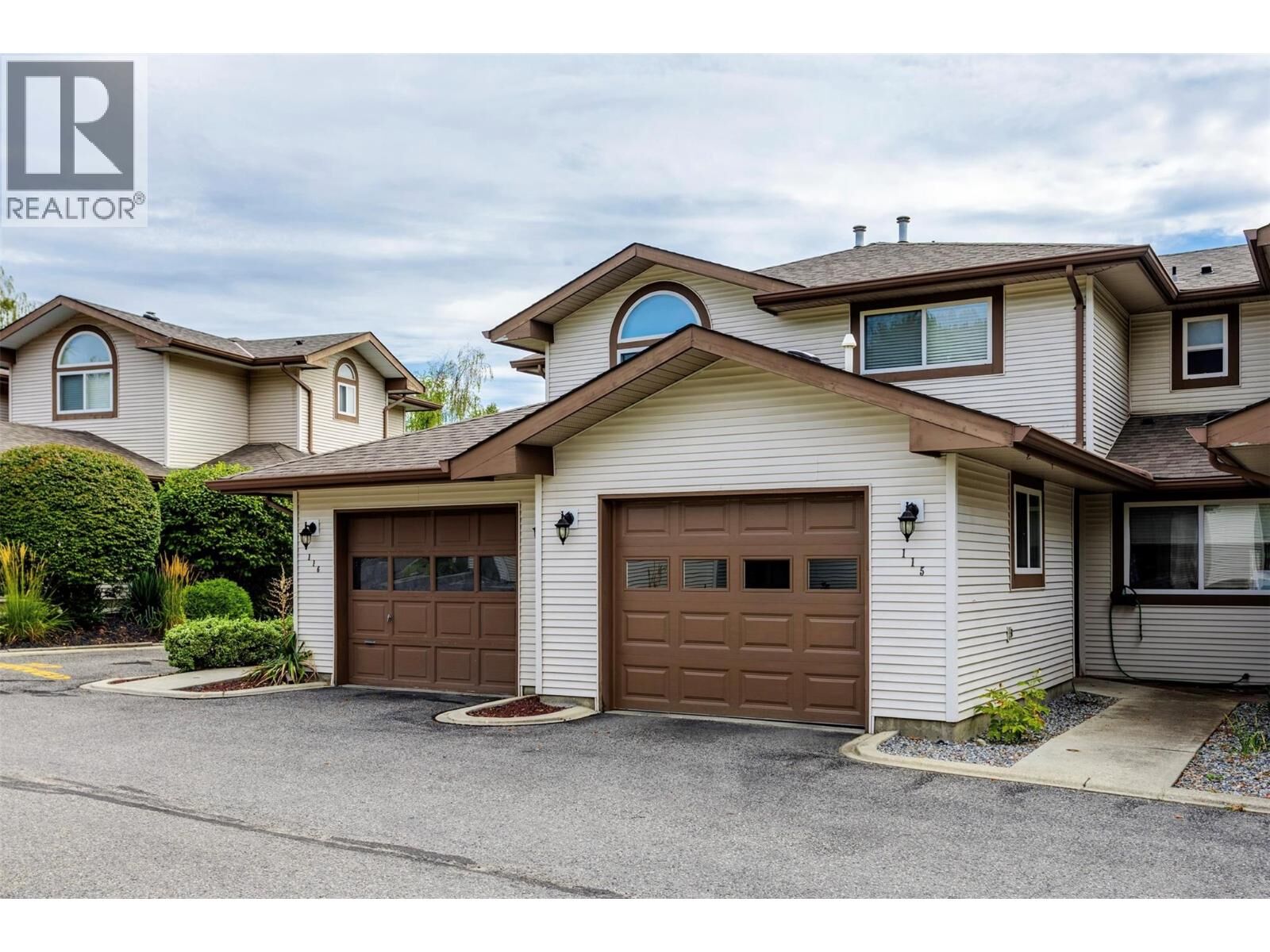 Property Photo:  133 Wyndham Crescent 115  BC V1V 1Y8 