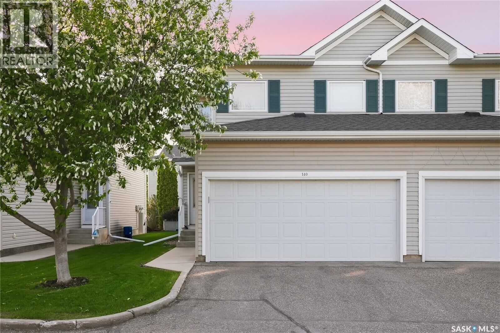 Property Photo:  140 825 Heritage Green  SK S7H 5S7 