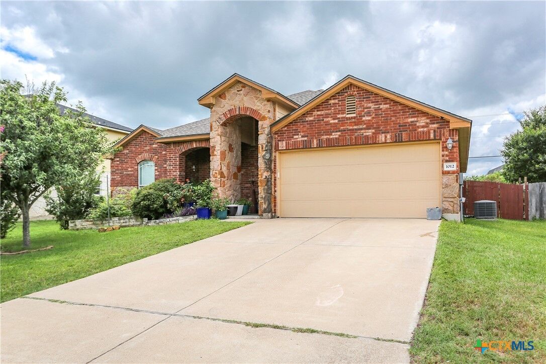 Property Photo:  1012 Sugar Brook Drive  TX 76502 