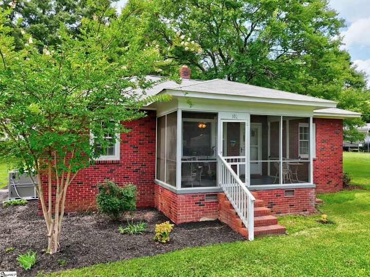 Property Photo:  102 Graham Street  SC 29654 
