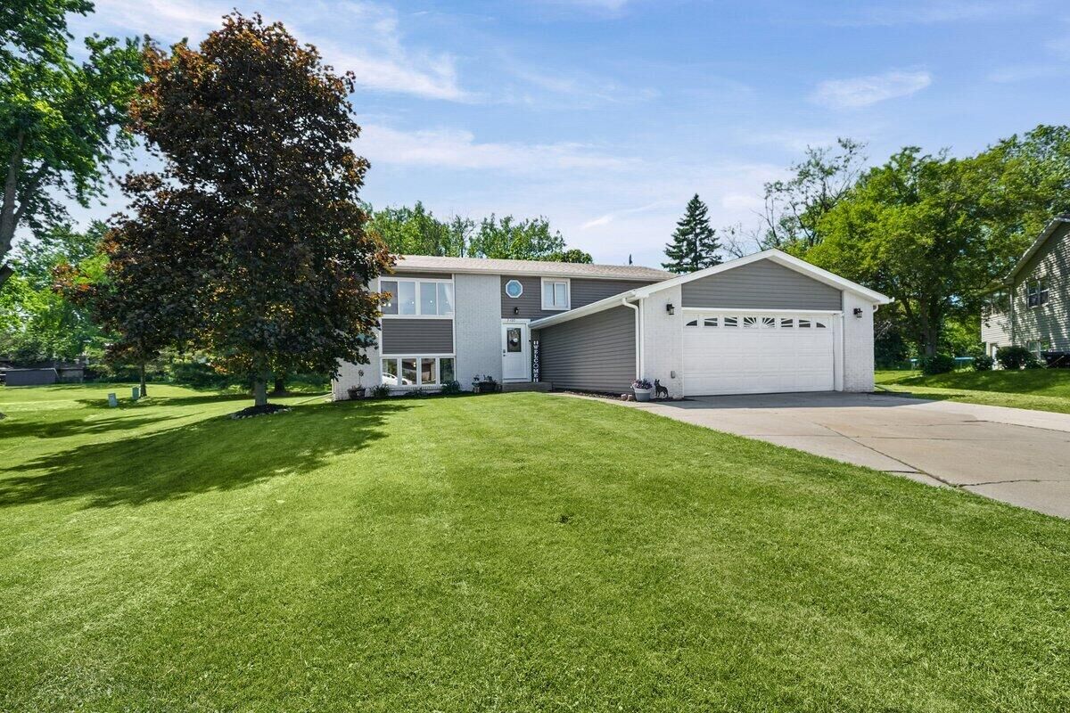 Property Photo:  3160 Westwind Court  IN 46307 