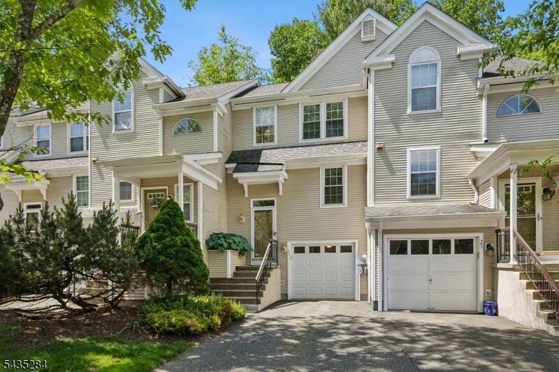 Property Photo:  23 Rushmore Ln  NJ 07840 