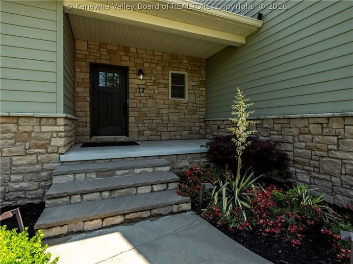 Property Photo:  17 Squirrel Ridge  WV 25314 