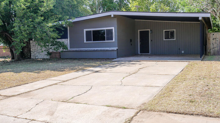 Property Photo: 4403 44th Street TX 79414