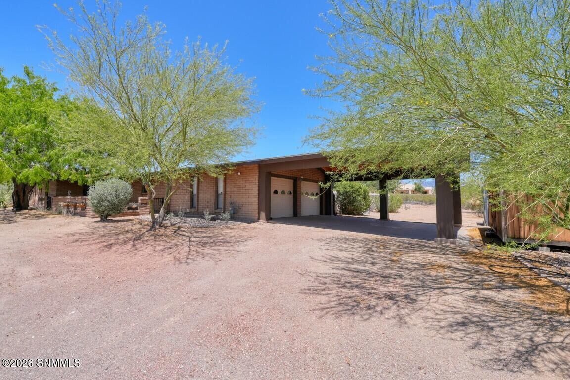 Property Photo:  4835 Senita Drive  NM 88011 