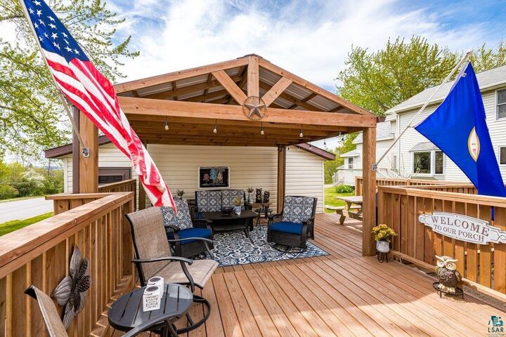 Property Photo:  427 N 63rd Ave W  MN 55807 
