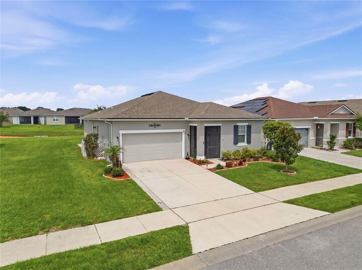 Property Photo:  168 Summershore Drive  FL 33823 